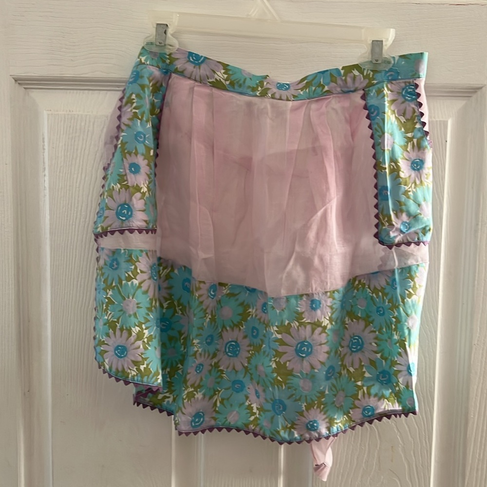 Apron - Picture 4 of 4